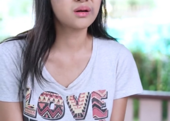 V2812030 หญ งคนน หมดหนทาง จนต องก นอาหารเหล อจากคนอ part2