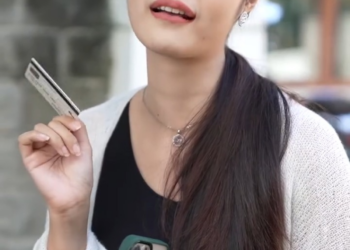 V2812034 แม ออกไปจากบ านน ซะ อย ไปก ทำให พวกหน เหน อยเปล าๆ part2